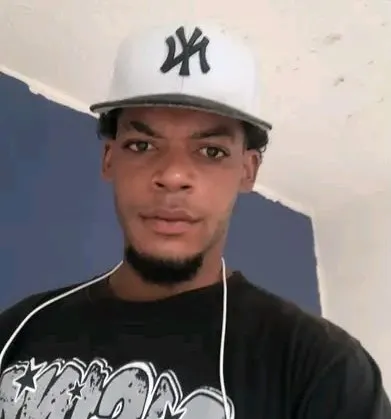 Desaparece joven en Nagua, ayuda urgente.