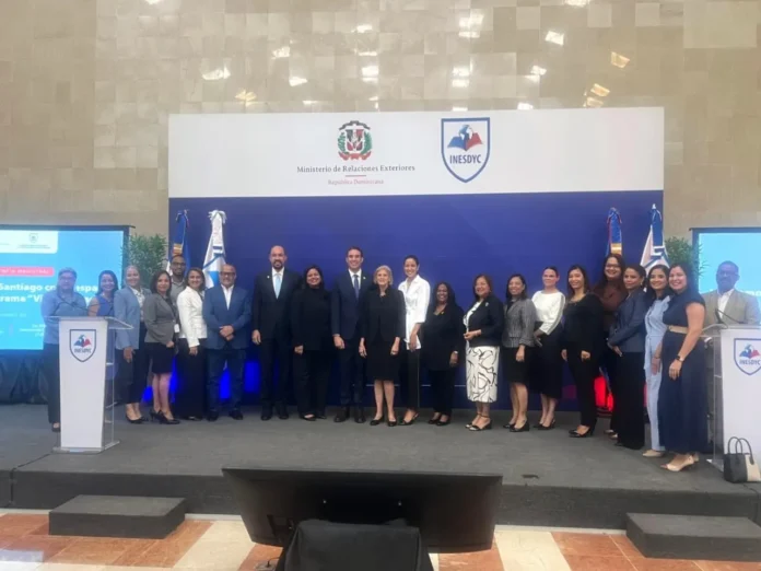 Santiago presenta su patrimonio cultural y turístico