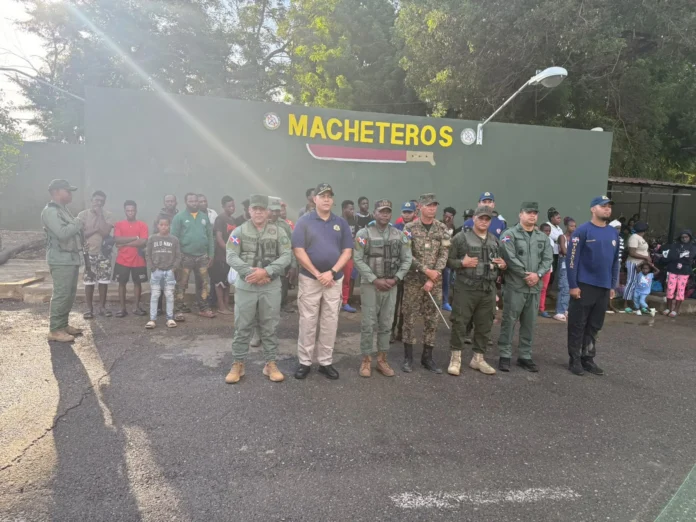 Detención de haitianos en operativos migratorios.