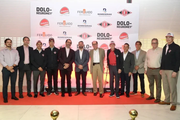 Leones del Escogido inician temporada 2026-2027.