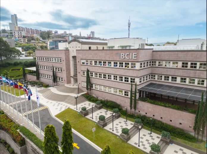 BCIE recibe calificación 