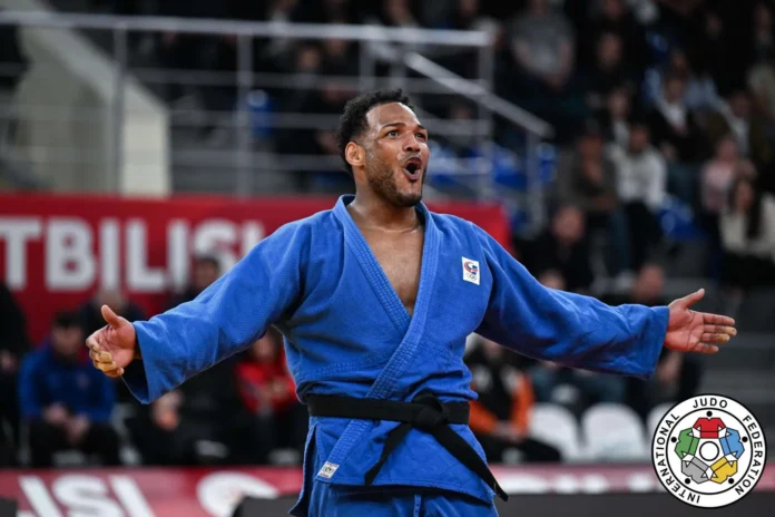 Judocas dominicanos entrenan en España para Mundial.