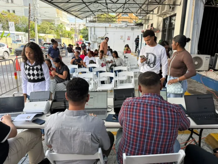 Feria de empleo para jóvenes dominicanos