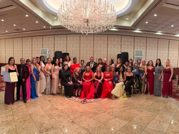 Mujeres líderes reconocidas en gala de MVP.