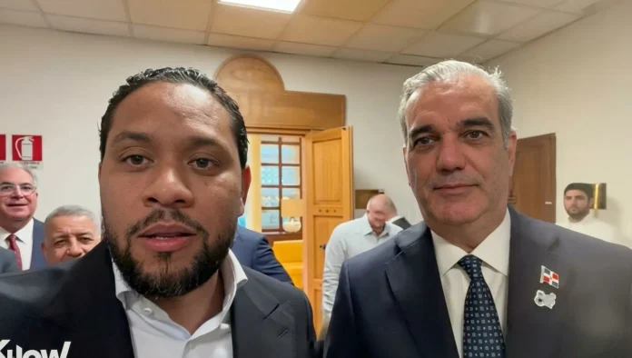 Abinader negocia compra de combustibles a Venezuela.