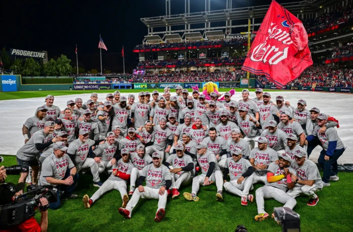 Guardianes celebran victoria en Serie Divisional