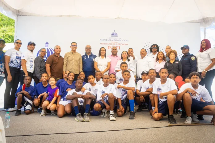 Guillermo Lama agradece apoyo deportivo en Bahoruco.