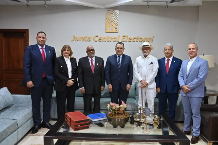 Reunión JCE y PRSC sobre calendario electoral.