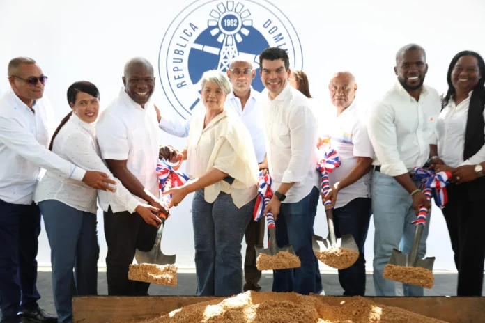 Construcción de depósitos de agua en Consuelo