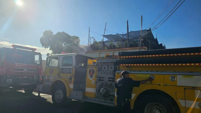 Incendio en La Vega deja víctimas fatales.