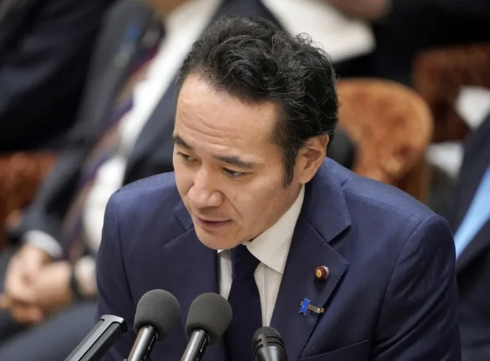 Dimisión de Kazuo Yana, ministro japonés.