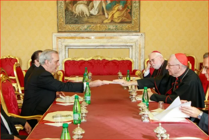 Abinader y Vaticano discuten delincuencia organizada.