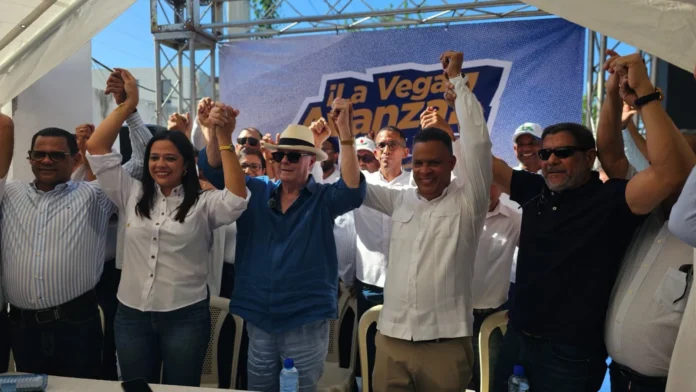 La Vega Avanza apoya a Carolina Mejía