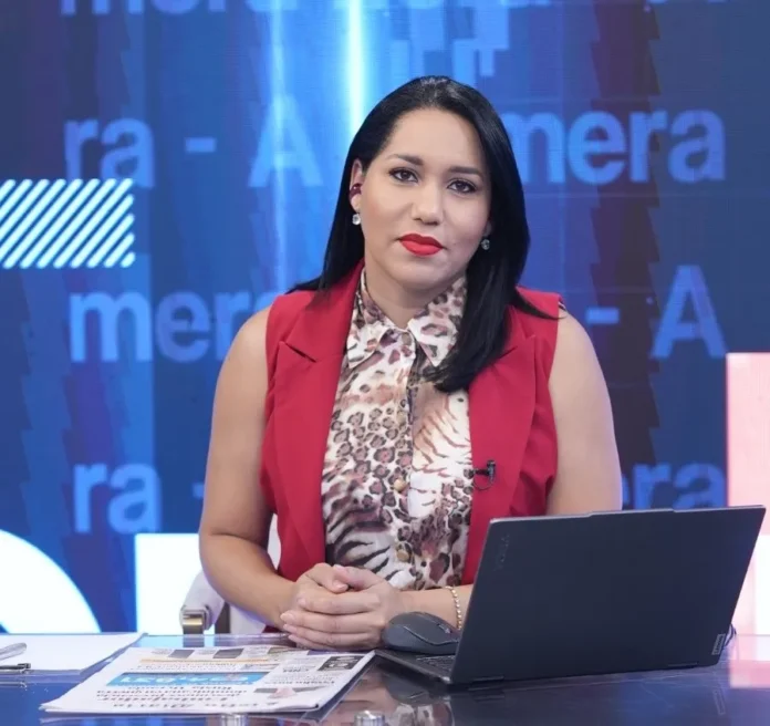 Lorenny Solano denuncia engaño laboral en guerra.