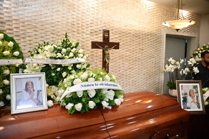 Despedida emotiva de Cosette Bonnelly.
