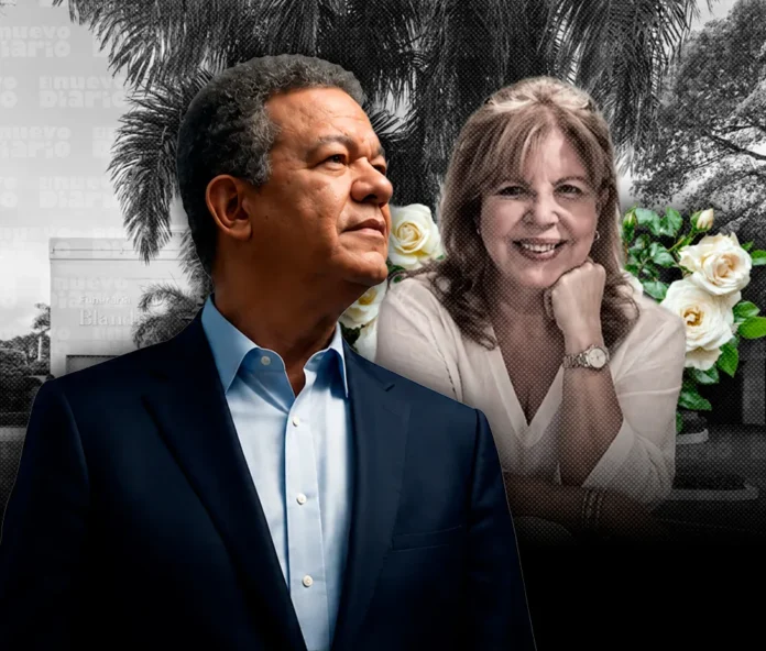 Leonel Fernández rinde homenaje a Cosette Bonnelly.