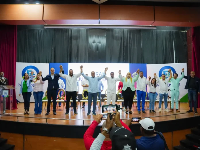 Juramentación de nuevos miembros del PPP