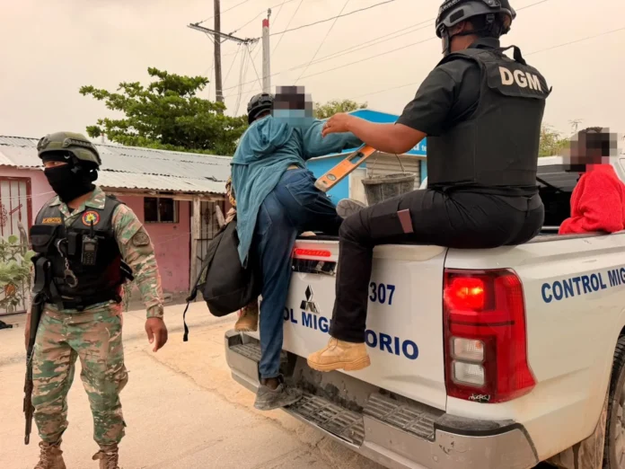 Deportación de extranjeros en situación irregular.