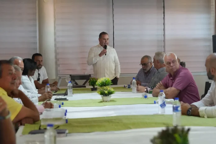 Gobierno mantiene controles de arroz en negociación