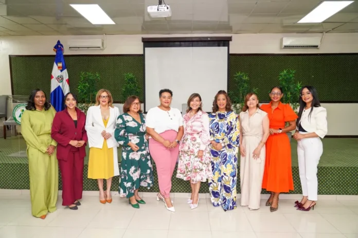 Mujeres liderando la prevención del cáncer.