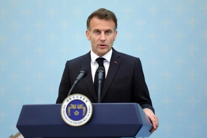 Macron critica acuerdo Trump-Putin sobre diésel.