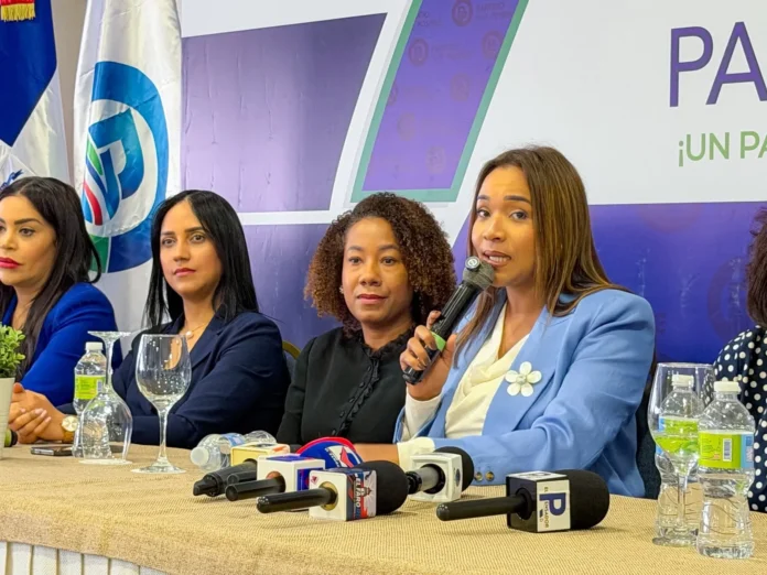 Mujeres dominicanas unidas contra el cáncer.