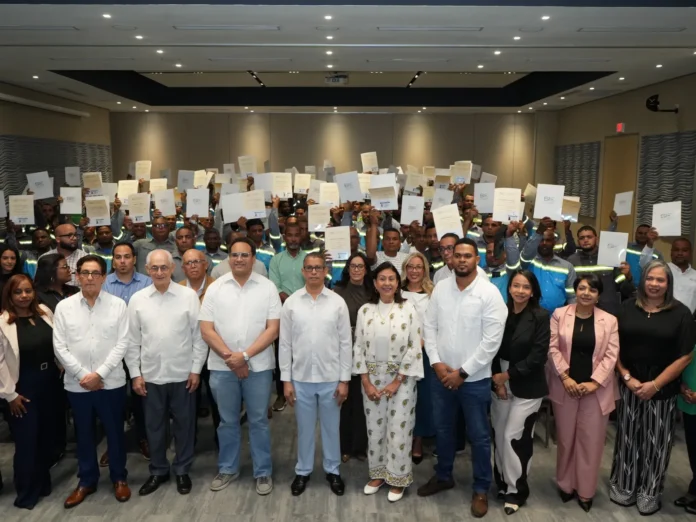 Infotep certifica electricistas y otorga licencias.