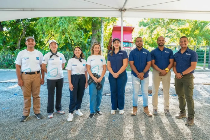 Voluntarios mejoran viviendas en Yaguate.