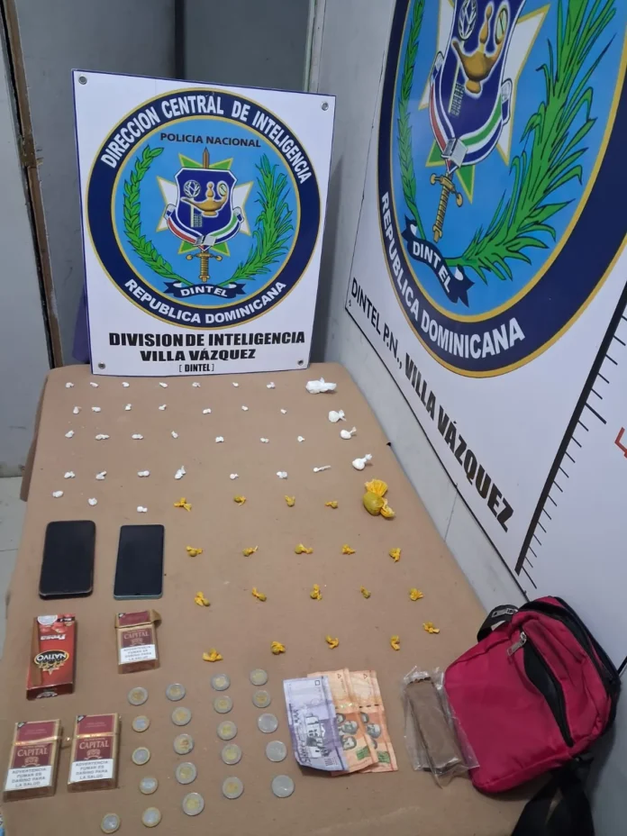 Detenidos con drogas y dinero en Guayubín.