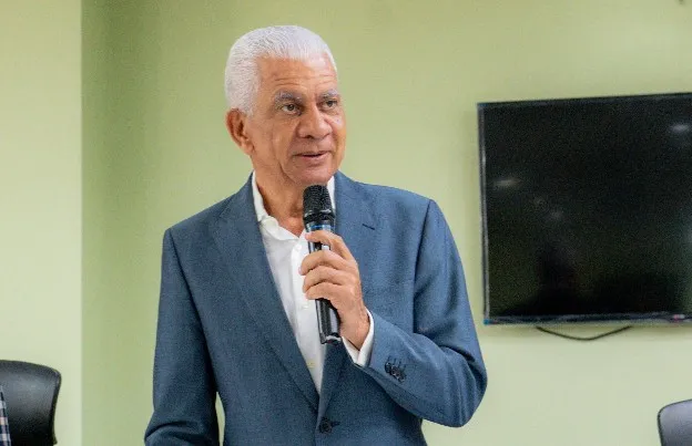 De los Santos advierte sobre municiones a Haití.