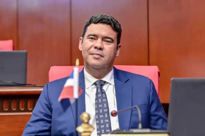 Senadores aprueban prórroga responsabilidad penal empresas.