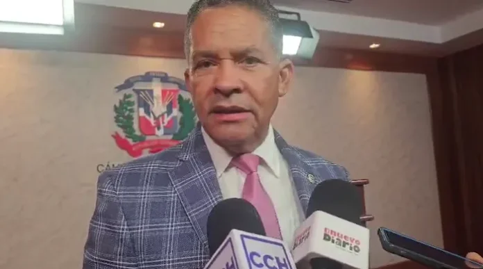 Eugenio Cedeño exige respeto al Congreso Nacional.