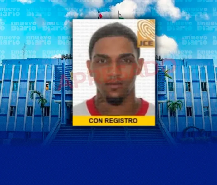 Hombre se entrega por robo en joyería