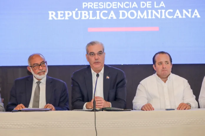 Abinader anuncia inversión en instalaciones deportivas