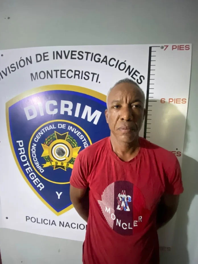 Detención de hombre por robo en Manzanillo.