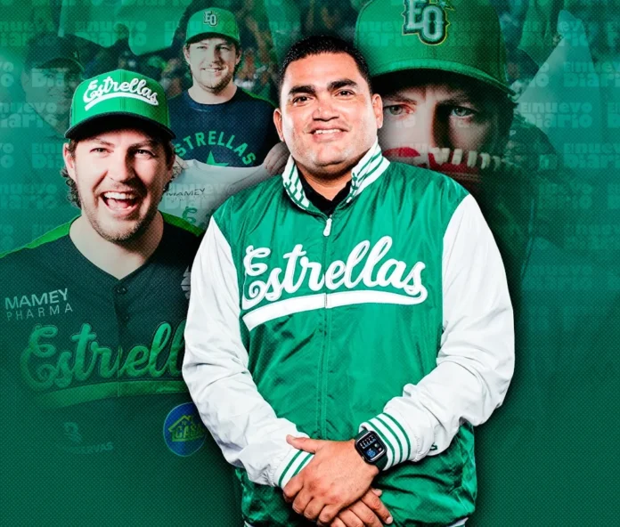 Trevor Bauer lanza para las Estrellas Orientales
