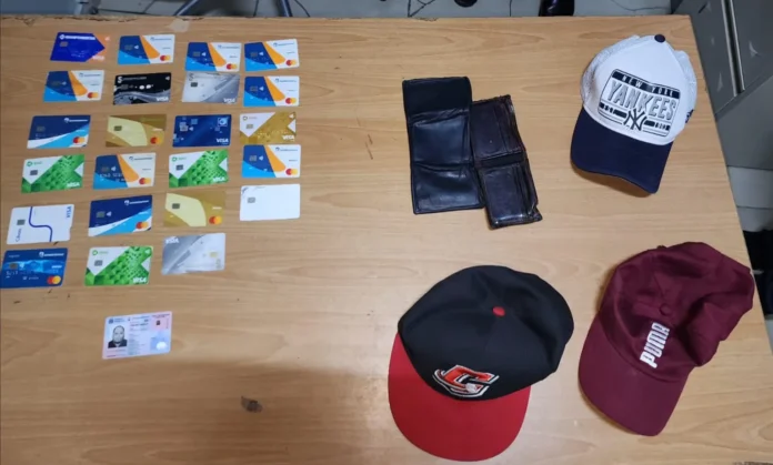 Arresto por fraude de tarjetas en Santiago