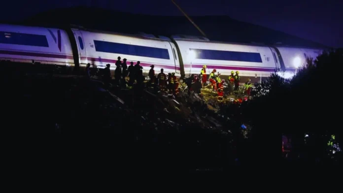 Homenaje a víctimas del accidente ferroviario.