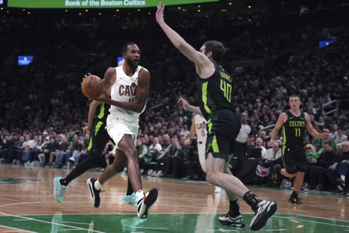 Mobley destaca en victoria de Cavaliers.