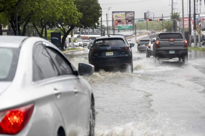 Alerta verde por lluvias en Santo Domingo