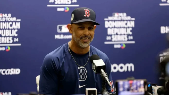 Alex Cora habla sobre su despido.