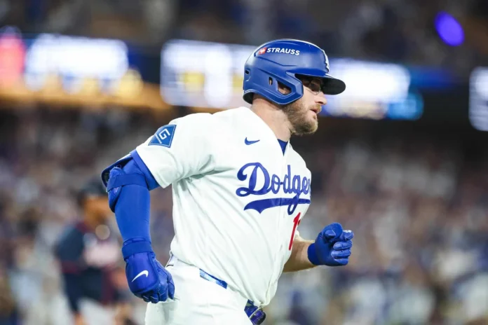 Cerveceros celebran victoria sobre Dodgers.