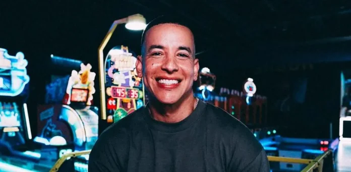 Daddy Yankee lanza nuevo disco 'La Postal