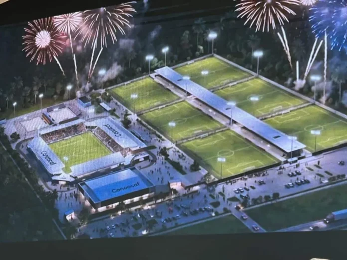 Construcción del complejo futbolístico en RD