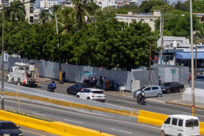 Construcción del Monorriel en Santo Domingo
