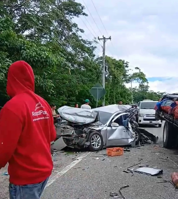 Accidente múltiple en la autopista Duarte.