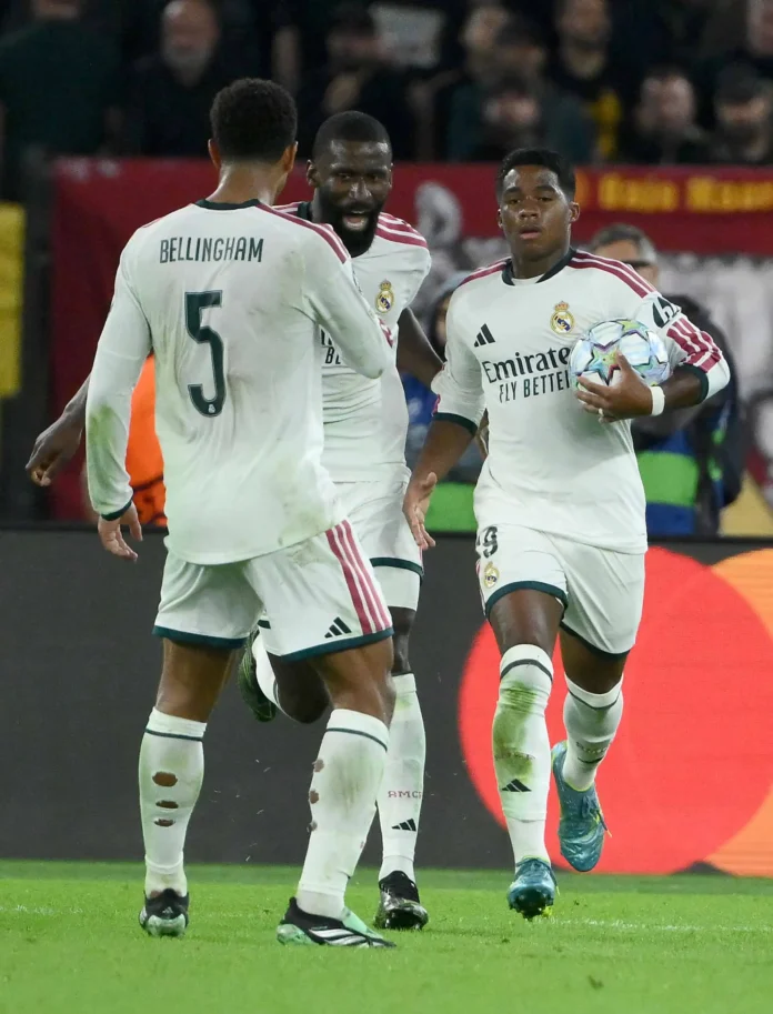 Real Madrid celebra remontada épica contra Roma.