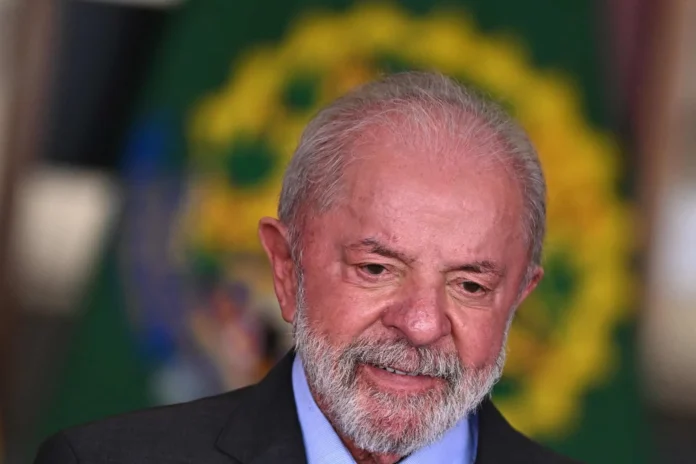 Lula moviliza a seguidores en Minas Gerais