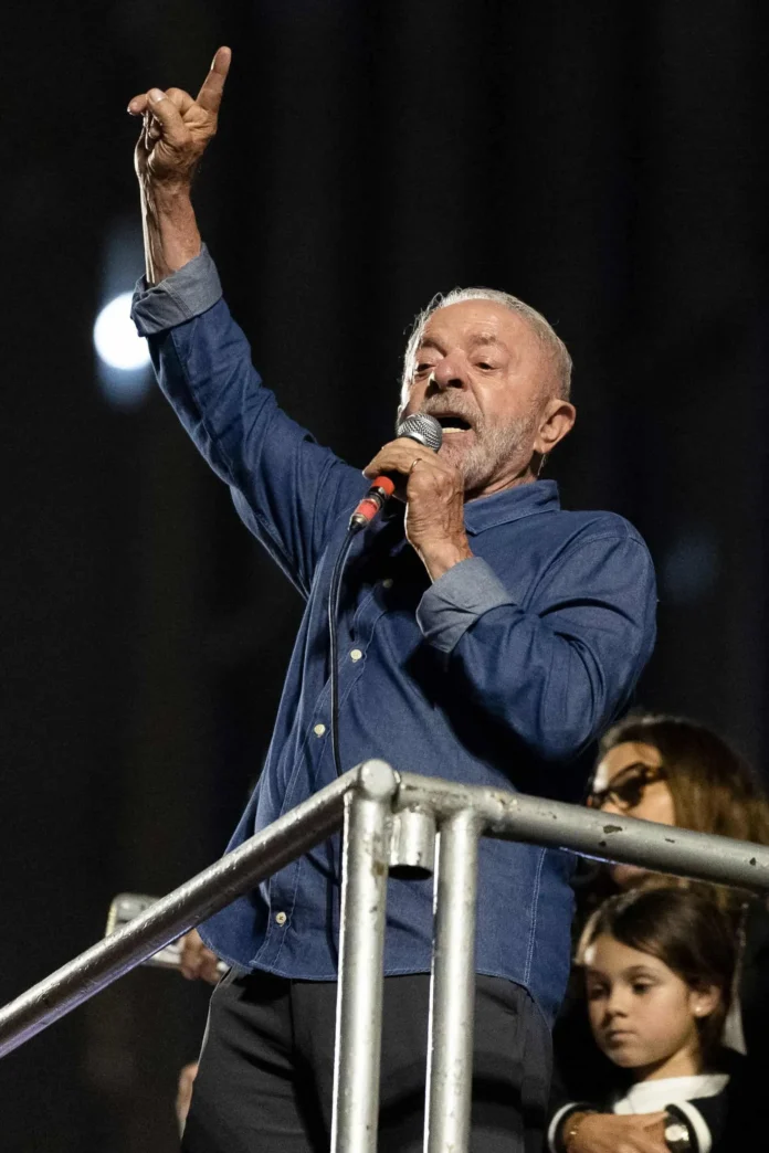 Lula da Silva celebra su reelección en Brasil