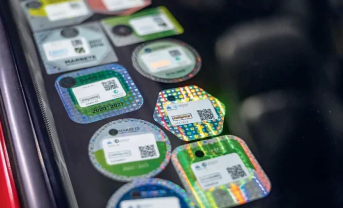 Aumento del marbete vehicular genera controversia.